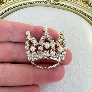 Vintage Jewelry Rhinestone Pearl Crown Brooch Tiara Pin Small Crown Brooch